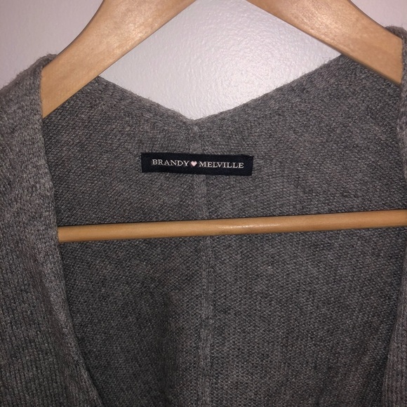 brandy melville cardigan - Picture 3 of 4